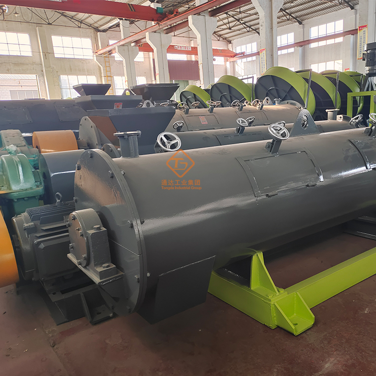 有機(jī)肥攪齒造粒機(jī)原理和適應(yīng)場(chǎng)景